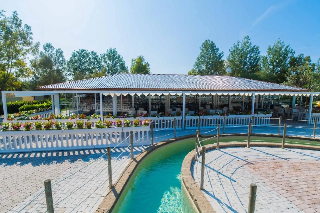 Camping Le Palme Marina Di Bibbona