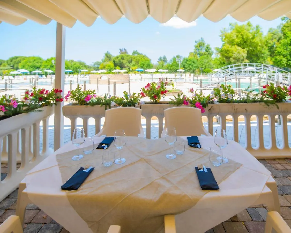 Camping Le Palme Marina Di Bibbona Campingplatz